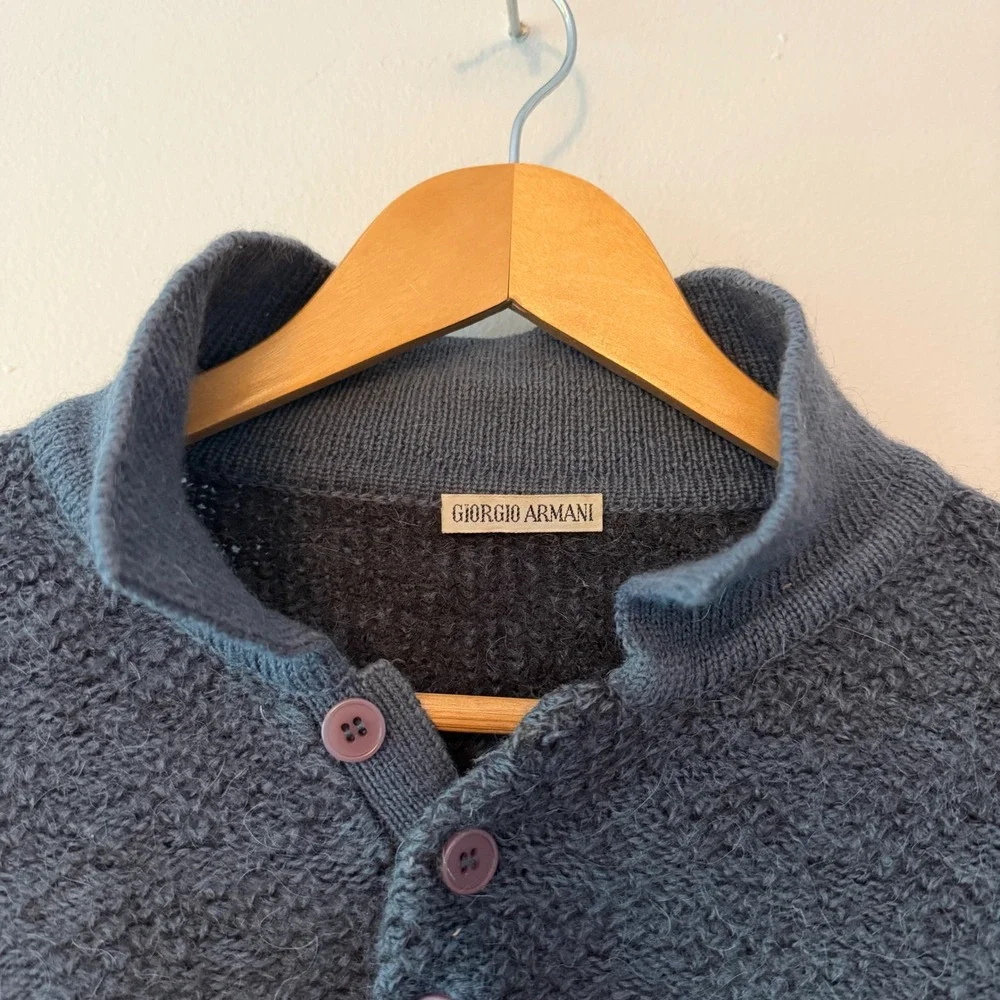Giorgio Armani Vintage Mens Henley Sweater Charcoal Grey Boucle Textured Knit - Picture 4 of 8